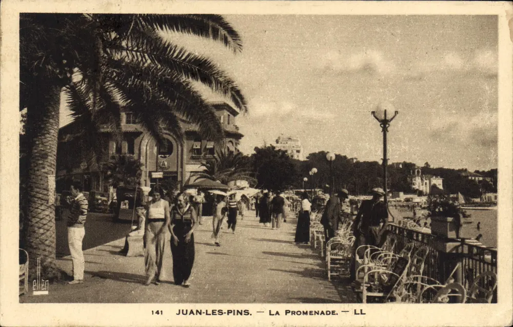 Juan-les-Pins — A Promenade — LL - Frente