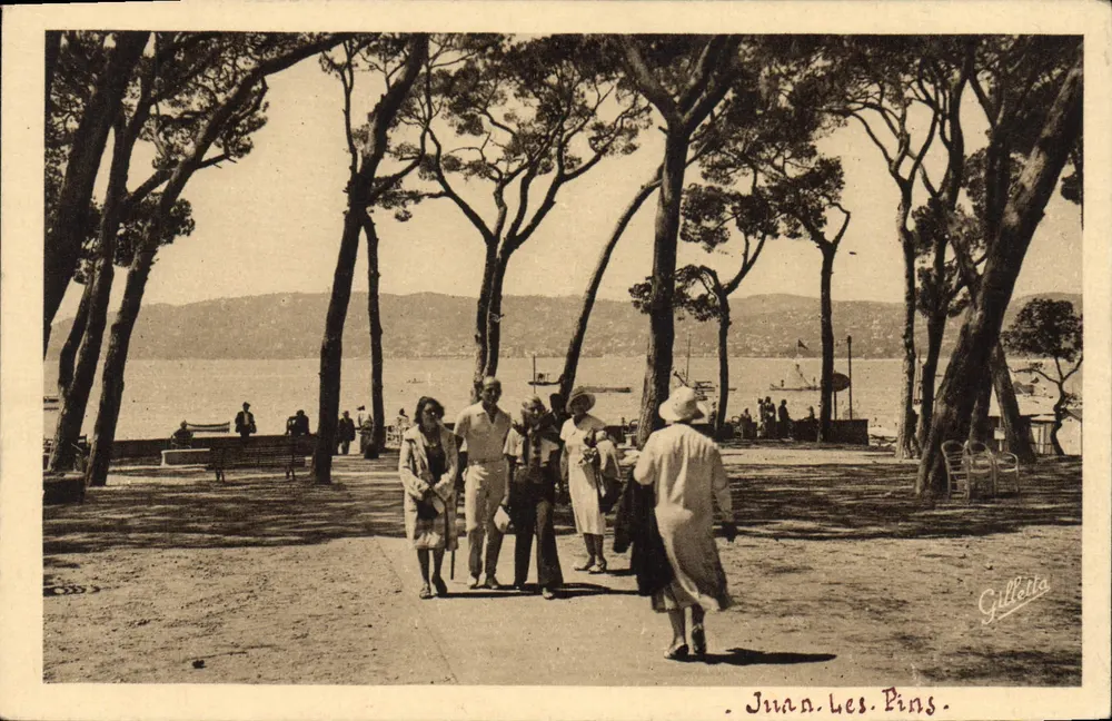 Juan-les-Pins — Caminhada sob os pinheiros — Gilletta - Frente