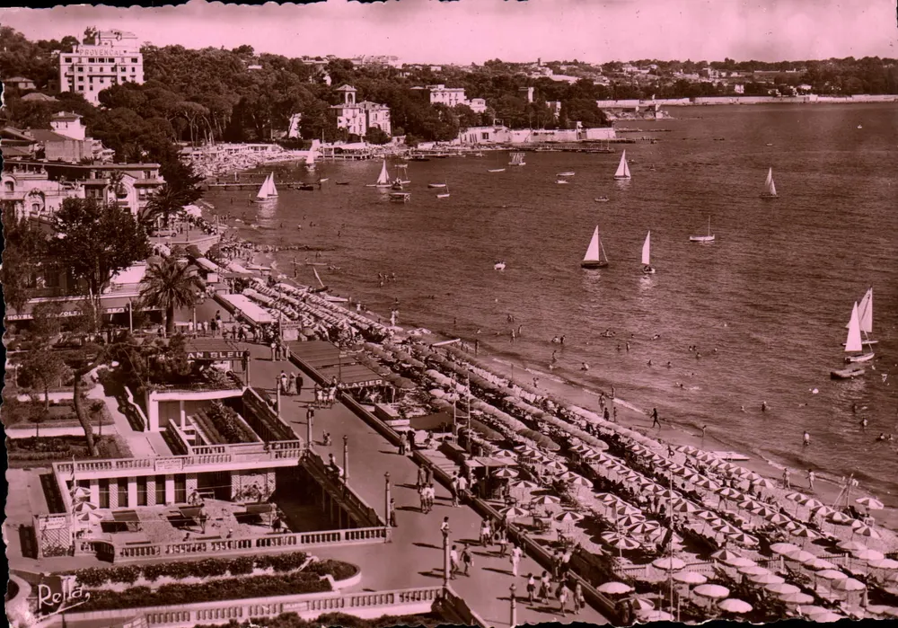 Der Grand Pin Strand — Juan-les-Pins — Edition Rella, Nr. 267 - Vorderseite
