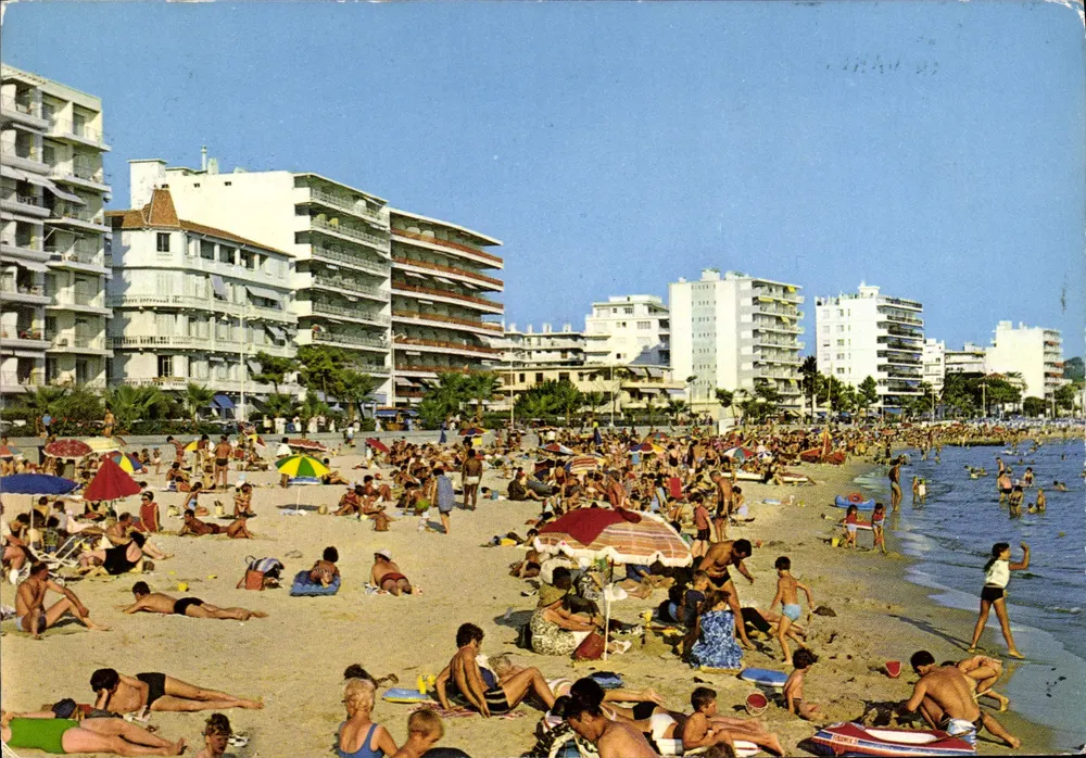 Juan-les-Pins — praia animada — Edições S.E.P.T. - Frente