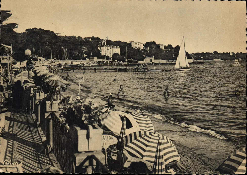 Juan-les-Pins — A Praia — Hellogramme Combier Macon - Frente
