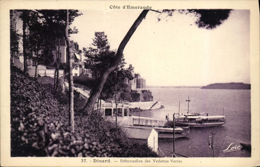 Dinard — Costa da Esmeralda — Desembarque das Lanchas Verdes — Loïc - Frente