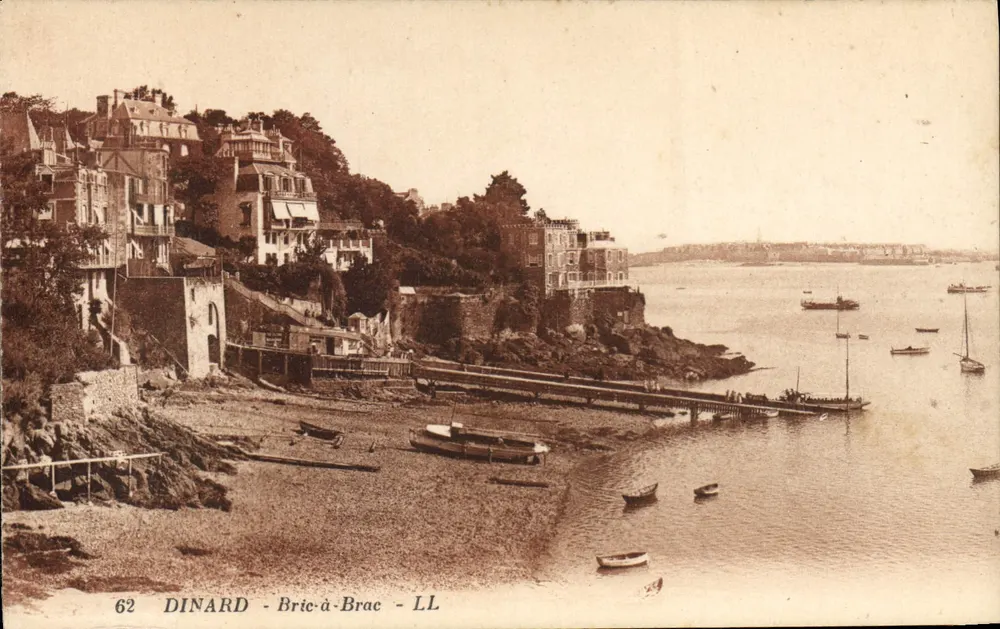 Dinard - Bric-à-Brac — vista do porto e das casas na falésia — LL, n°62 - Frente
