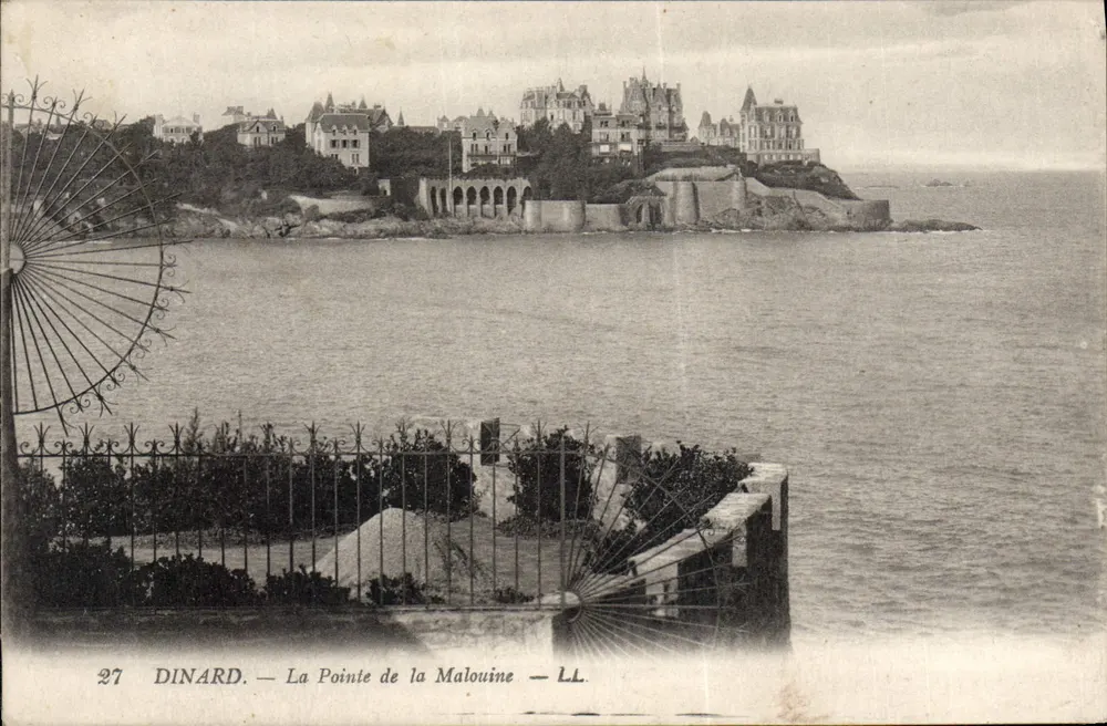 Dinard — A Ponta da Malouine — LL. n°27 - Frente