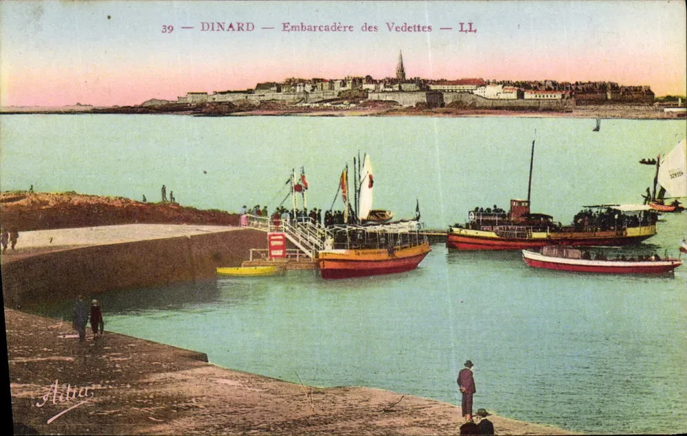 Dinard — Embarcadouro das Vedettes — Altia, n°39 - Frente
