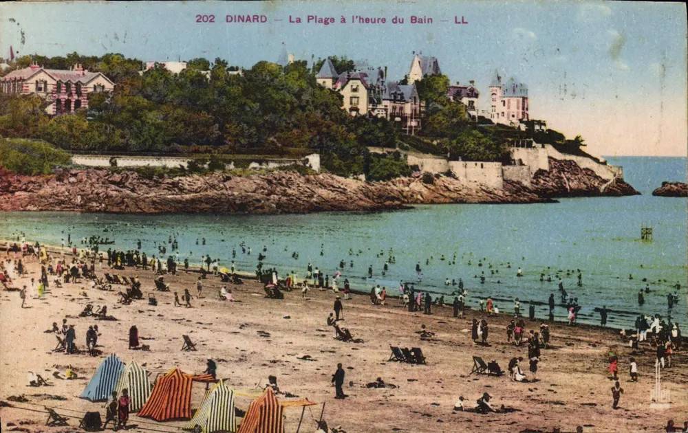 Dinard — A Praia no Horário do Banho — LL - Frente