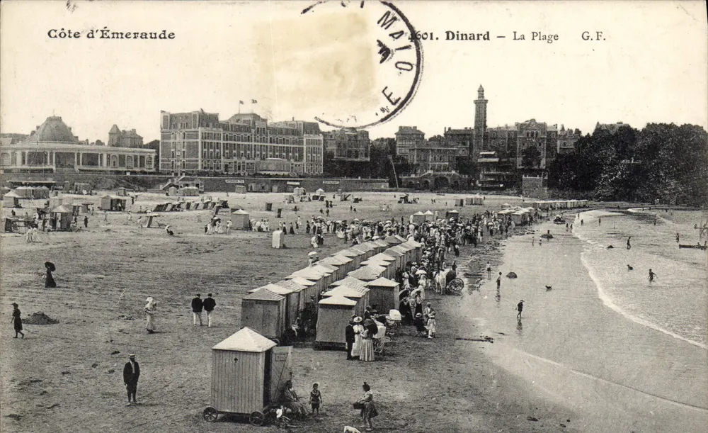 Dinard — A Praia — Costa de Esmeralda — G.F. n° 4601 - Frente