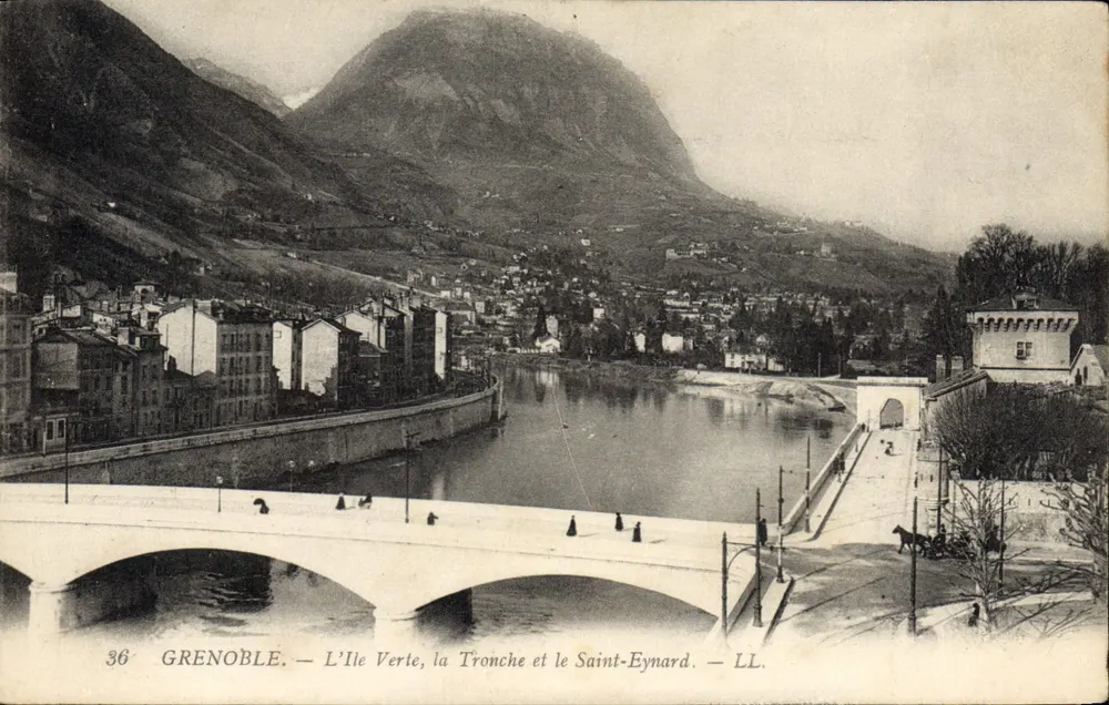 Grenoble — A Ilha Verde, a Tronche e o Saint-Eynard — LL. — N° 36 - Frente