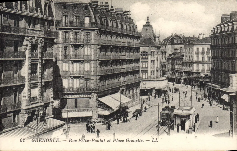 Grenoble — Rue Félix-Poulat und Place Grenette — LL - Vorderseite