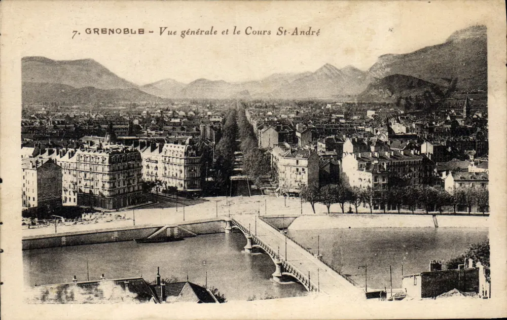Grenoble — Vista geral e o Cours St-André — editor anônimo, n°7 - Frente