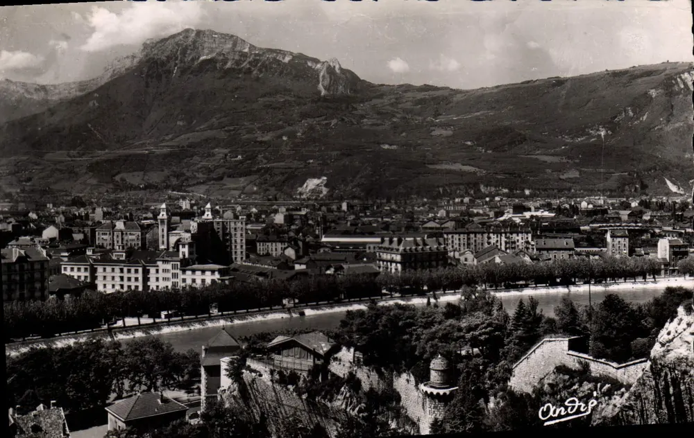 Grenoble — Ansicht vom Hauphins-Garten — Edition d'Art Grenoble, Nr. 994 - Vorderseite