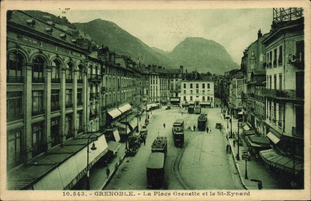 Grenoble - A Place Grenette e a Rua St-Eynard — editor A. McLafferty, n° 10.543 - Frente