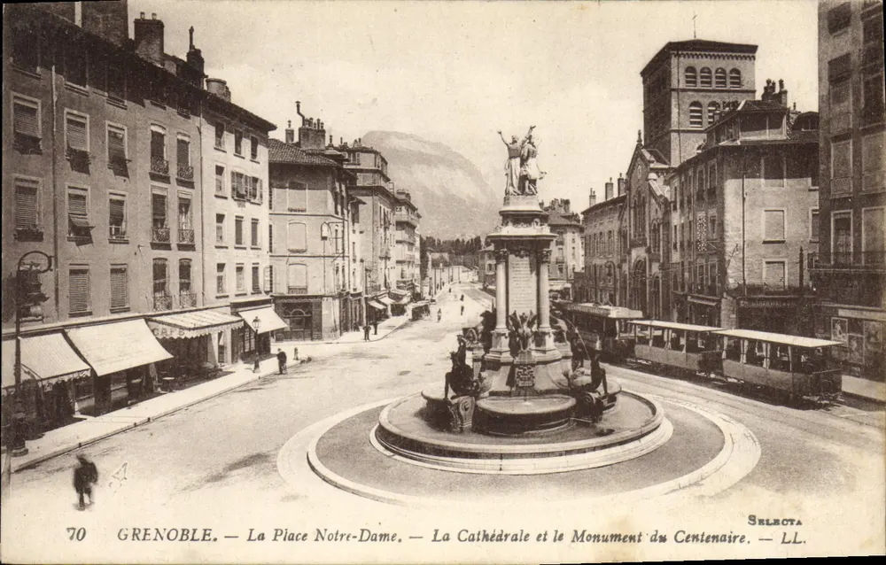 Grenoble — Place Notre-Dame, Kathedrale und Gedenkstein zum Centenarius — Selrota, LL, n°70 - Vorderseite