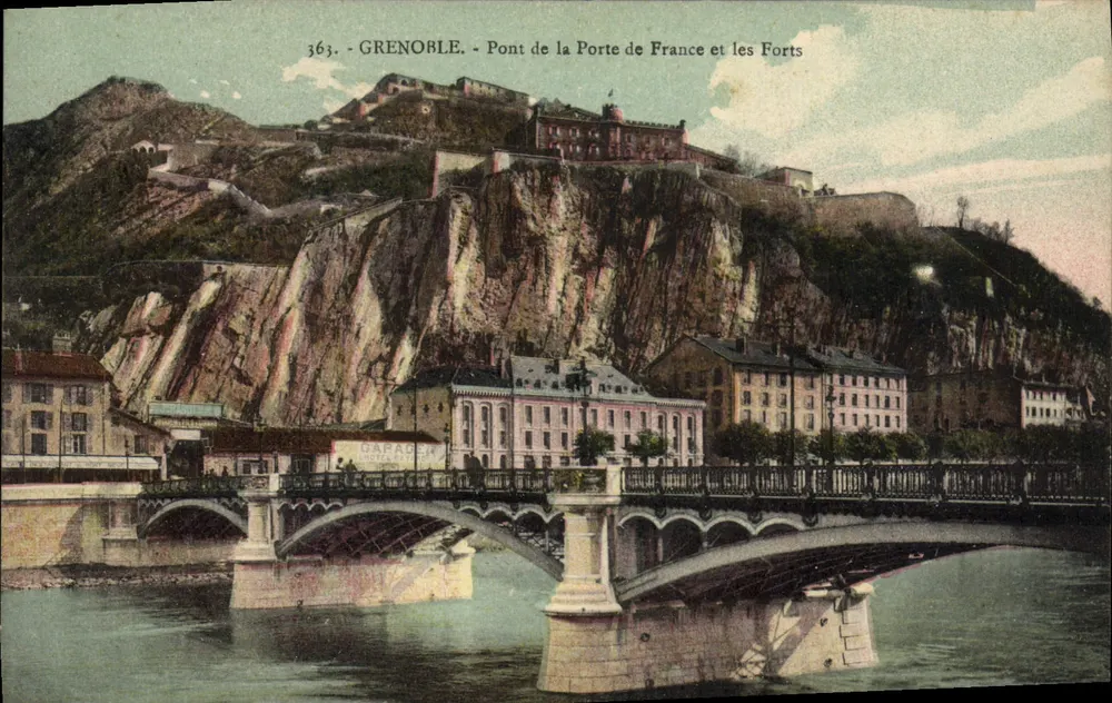 Grenoble - Brücke der Porte de France und die Festungen — Grenoble, zusätzliche Fotografie n°363 - Vorderseite