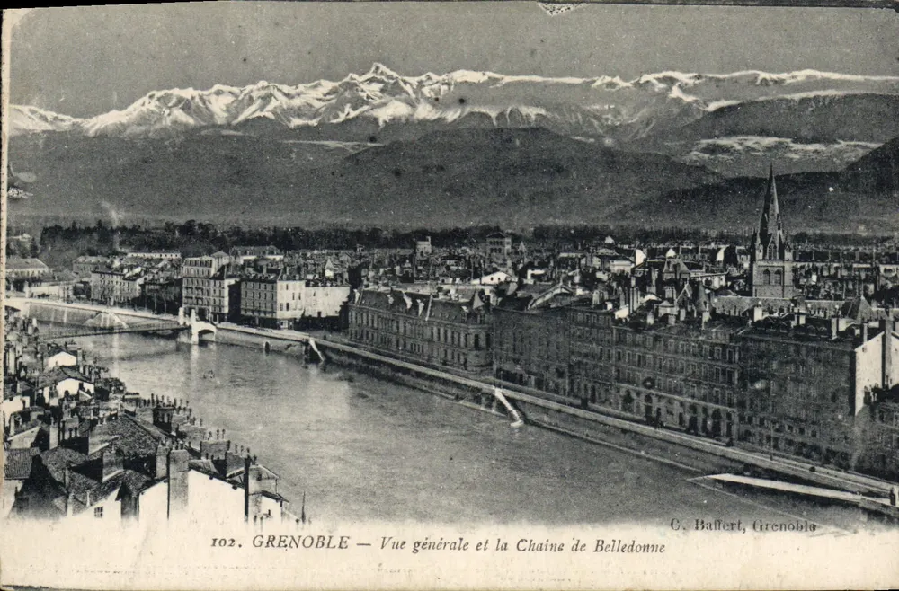 Grenoble — Allgemeiner Blick und die Belledonne-Kette — G. Balfert, Grenoble - Vorderseite