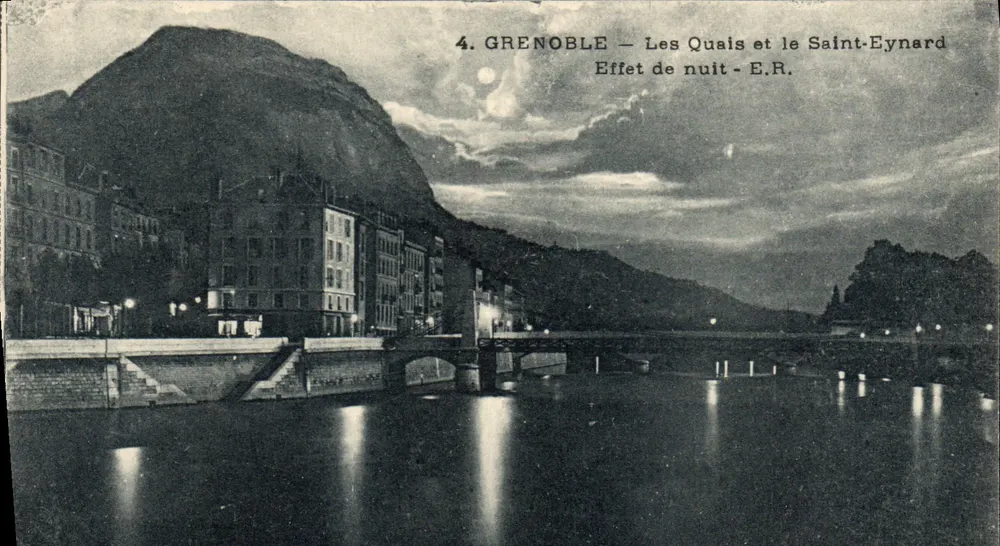 Grenoble — Os Quais e o Saint-Eynard — Efeito de noite - E.R. - Frente