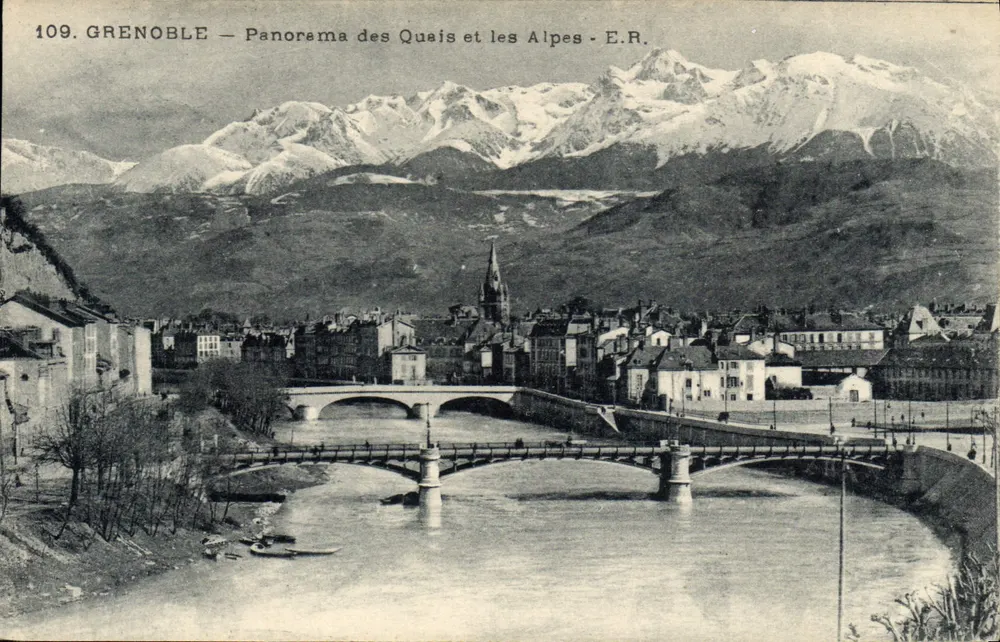 Grenoble — Panorama der Quais und der Alpen — E.R. - Vorderseite