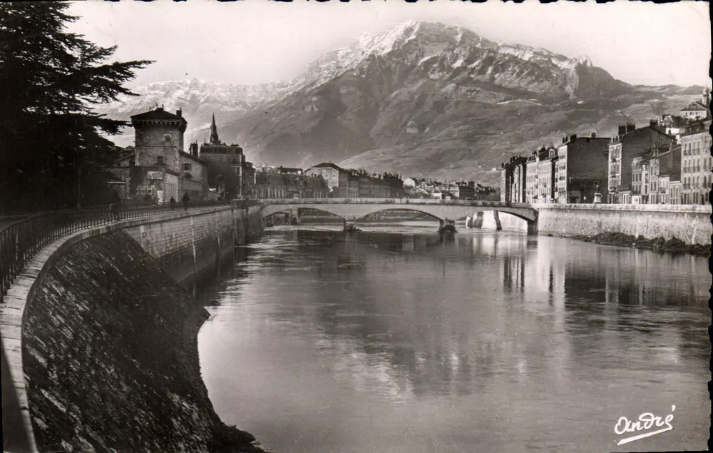 Grenoble — Os Quatro de l’Isère e o Montcharmant (1895 m.) — André - Frente