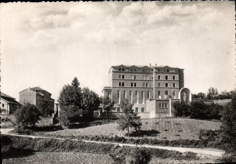 Châteauneuf-de-Galaure — Armenhaus: das Internat — Editions du Foyer - Vorderseite
