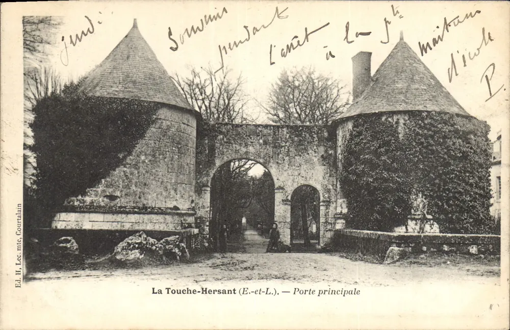 La Touche-Hersant (E.-et-L.) — Porte principal — Ed. H. Lec. mie, Courtaulain - Frente