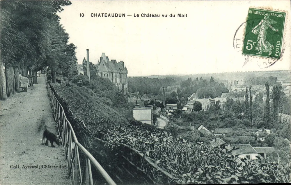 चातोडून — चातोडून के चैत्र से देखा गया — कॉलेक्शन, एव्ज़ार्ड, चातोडून - आगे