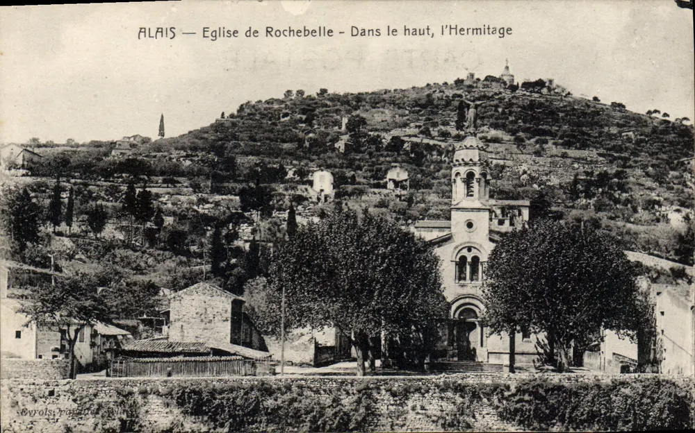 Alaïs — Kirche von Rochebelle — Oben, das Hermitage - Vorderseite