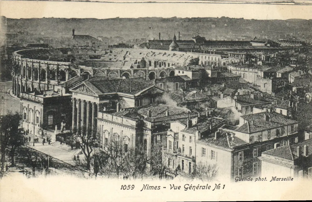 Nîmes - Vista Geral N°1 — Guende fot. Marseille - Frente