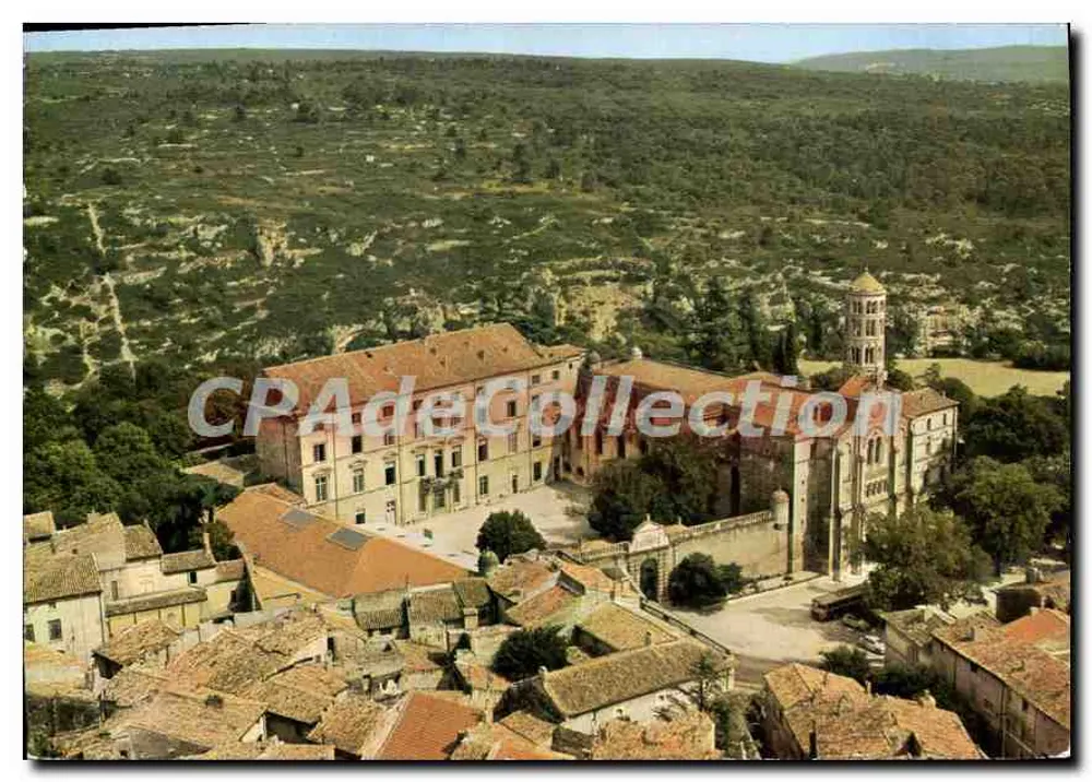 UZES (Gard) — Luftbild der Kathedrale und des Schlosses — Lyoncolor Editions - Vorderseite
