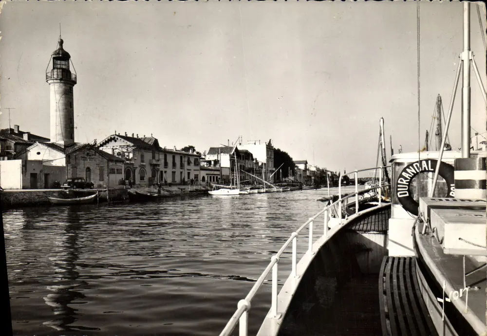 Le Grau-du-Roi (Gard) — Vista do Canal — Les Éditions d'Art Remoulins, n° I.B. 1176 - Frente