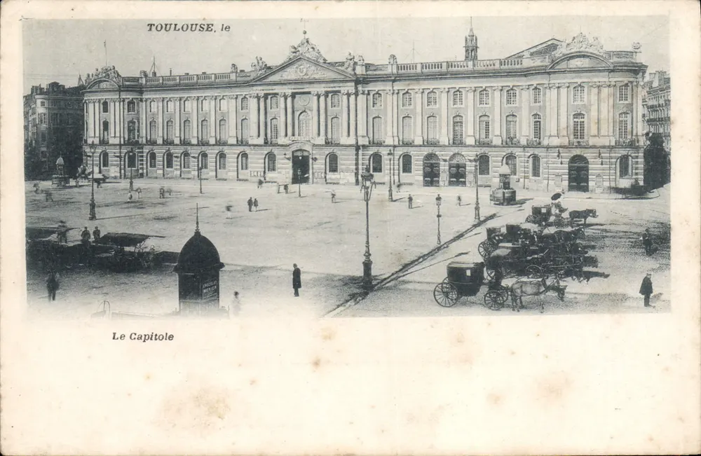 Toulouse, o Capitole — vista do edifício e da praça — editor Ménier, n° 31 - Frente