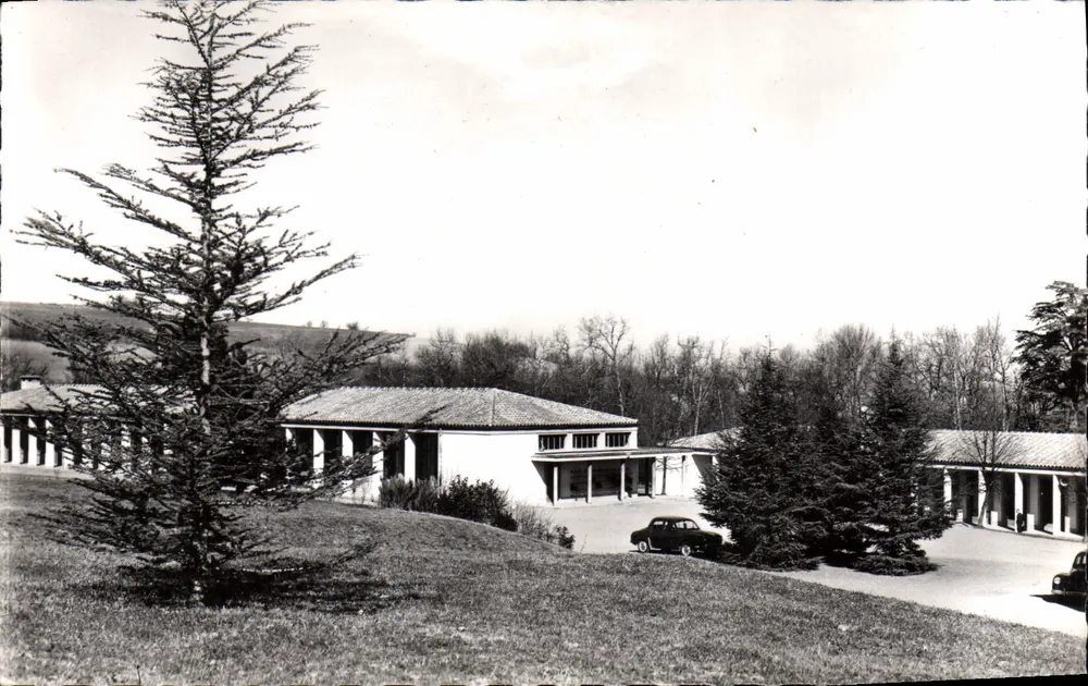 Lycée Pilote Bellevue — Toulouse (Haute-Garonne) — Bairro do Belvédère - Frente