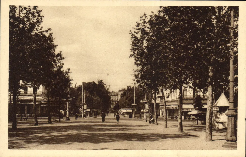 Toulouse — Les Allées Jean-Jaurès — In Frankreich gedruckt - Vorderseite