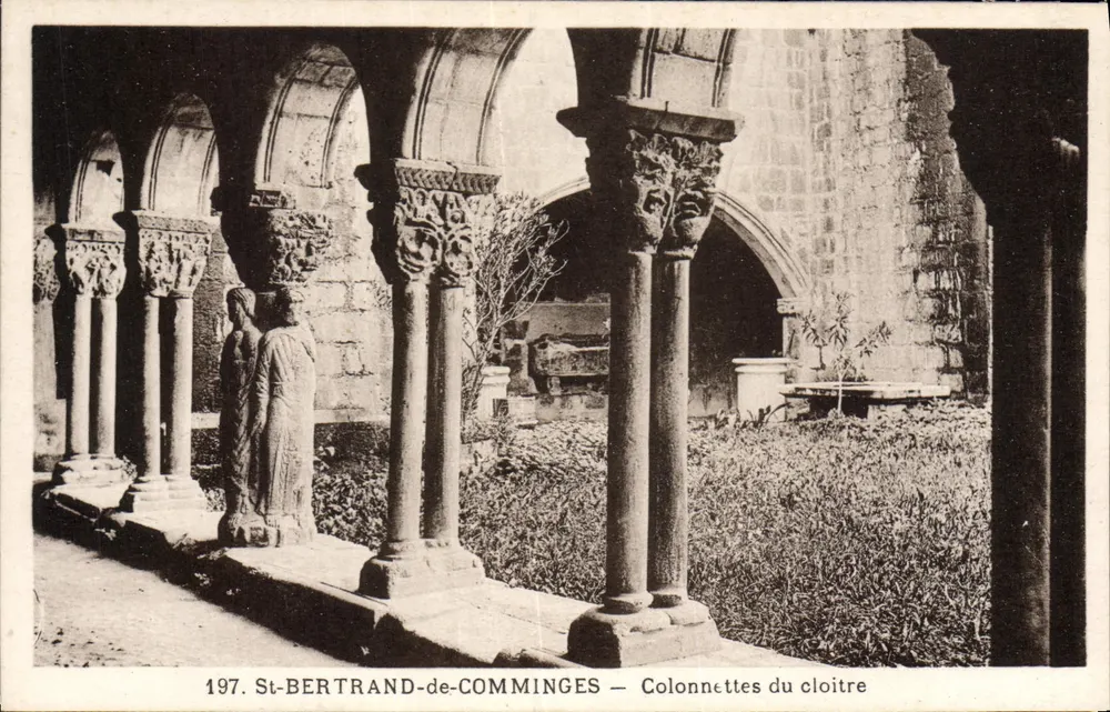 St-Bertrand-de-Comminges — Colunetas do claustro — editor CPADeCollection, n° 197 - Frente