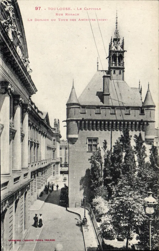 Toulouse - O Capitólio - O Donjon ou Torre dos Arquivos (4526) — Fototipo L'Abouche Frères, Toulouse - Frente