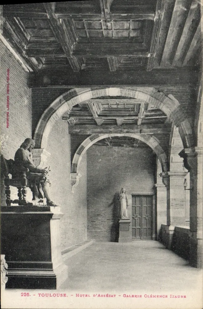 Toulouse - Hotel d'Assézat - Galeria Clémence Izaure - Frente