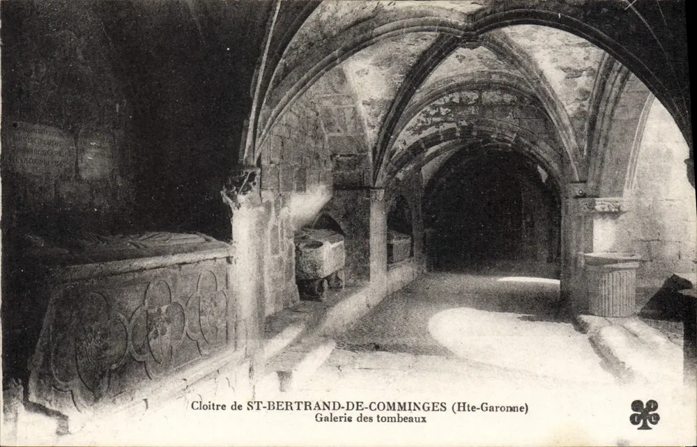 Cloître de San Bertrand de Comminges — Galería de sepulcros — editor desconocido, número de serie no visible - Anverso