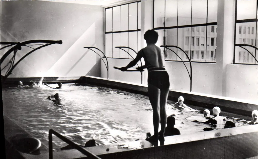 Lycée Pilote Bellevue — Le Bassin de Natation — Toulouse (Haute-Garonne) - Vorderseite