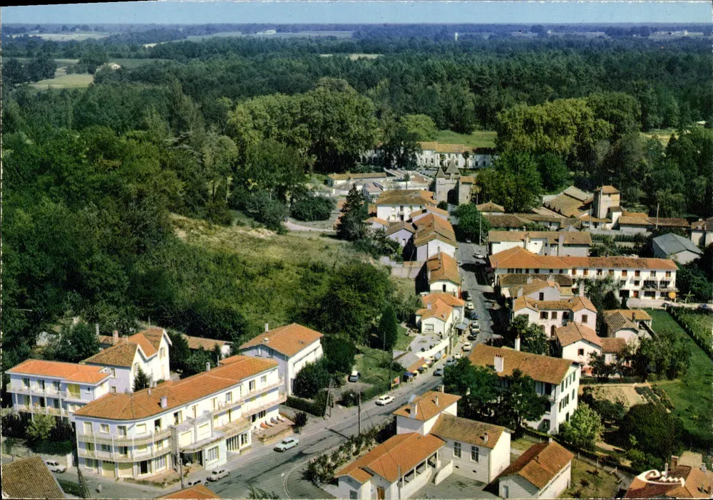 Barbotan-les-Thermes (Gers) — vista geral aérea — editor Pinq - Frente