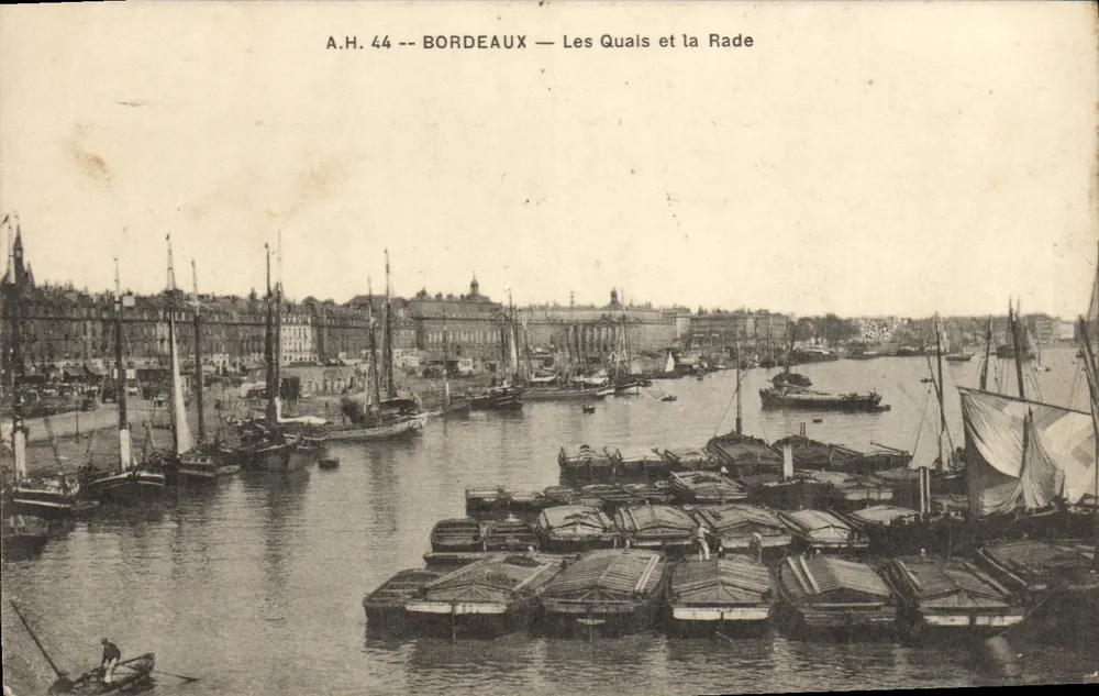 Bordeaux — Os Quais e a Baía — A.H. 44 - Frente