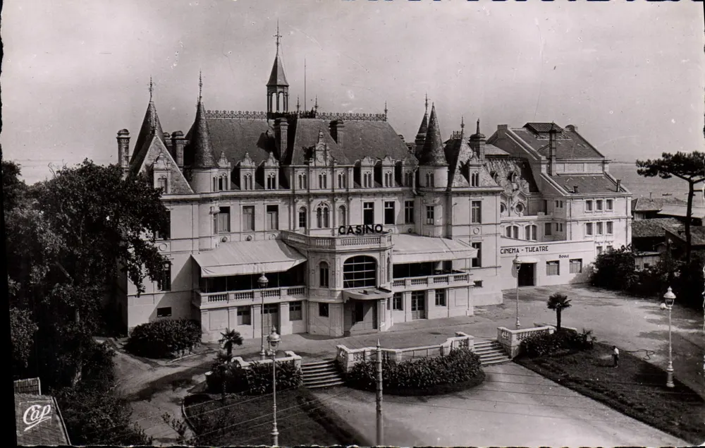 Arcachon - Côte d'Argent — O Casino da Praia — editor Réal-Photo, n°340 - Frente