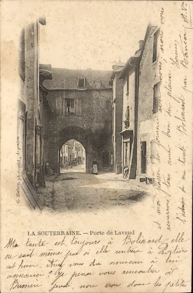 La Souterraine — Porte de Lavaud — G. Mabire, fot.édit. Argenton - Frente
