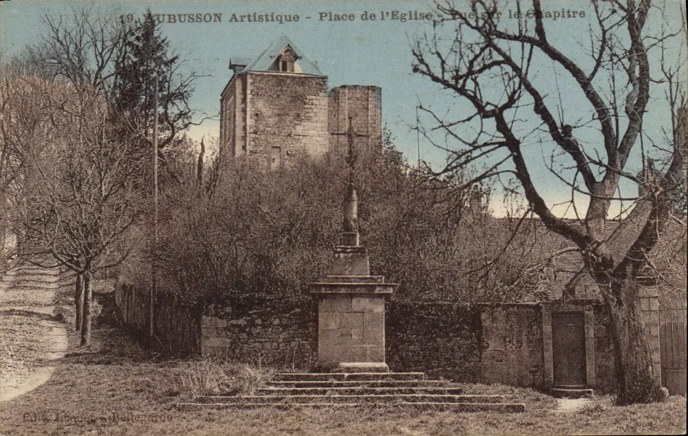 Subussón Artistique — Place de l'Église — Ansicht des Kapitels - Vorderseite