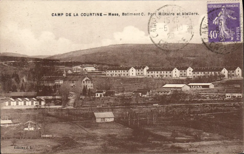 Camp de La Courtine — Mess, Gebäude C. Militärhafen und Werkstätten — Edition J. L. - Vorderseite
