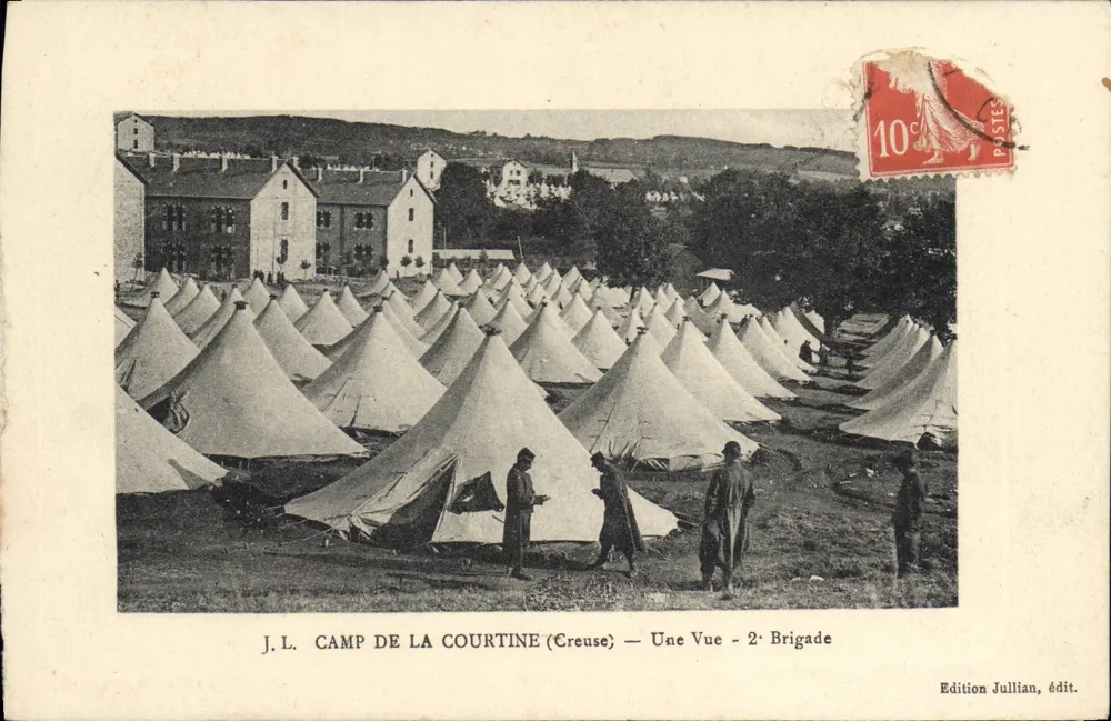 Camp de La Courtine (Creuse) — Eine Ansicht — 2. Brigade — Edition Jullian - Vorderseite