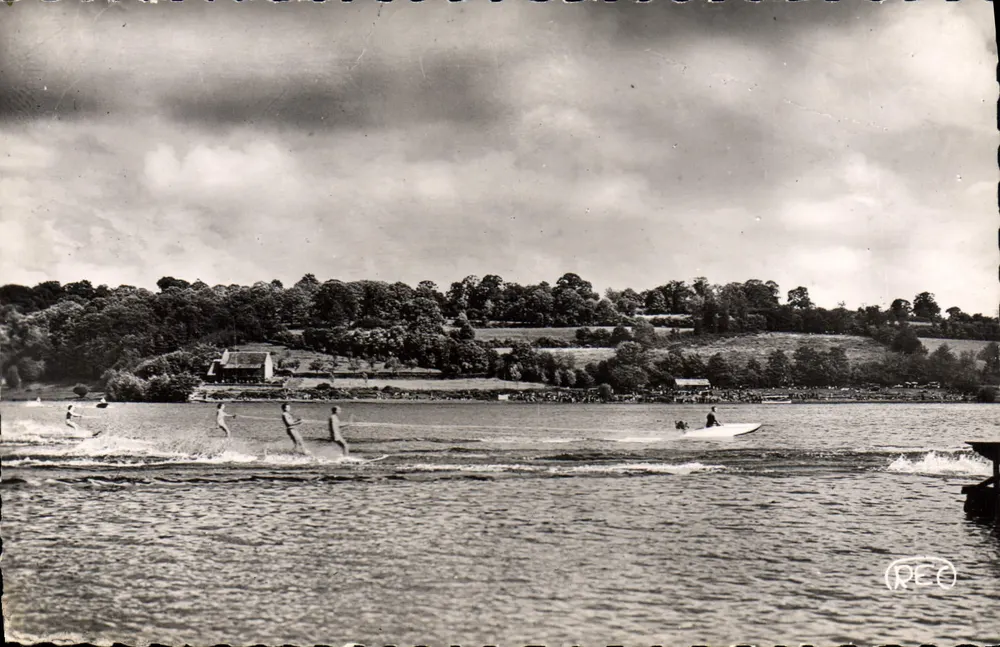 Wasserski — Lac d'Éguzon — M. ROUSSEL, Foto-Verlag - Vorderseite