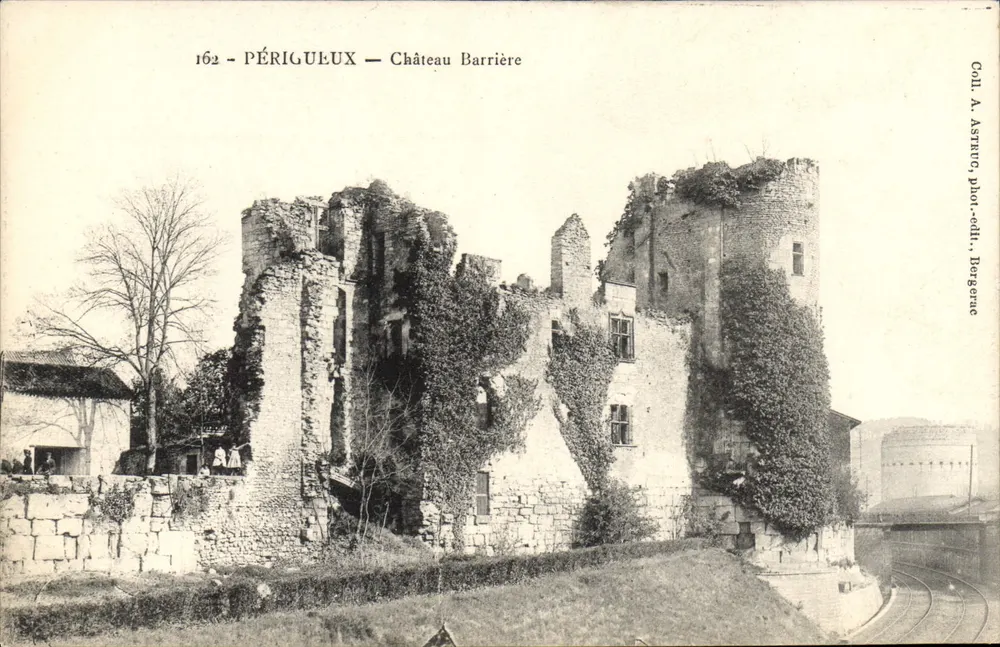 Périgueux — Castelo Barrière — Coll. A. Astruc, fot.-edit. Bergerac - Frente
