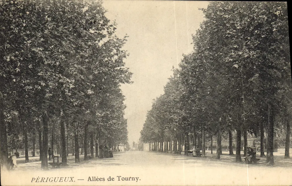 PÉRIGUEUX — Avenues de Tourny - Frente