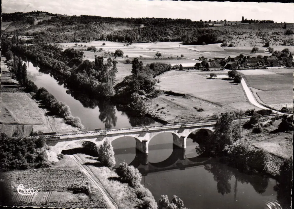 Le Bugue (Dordogne) — Die Ténène-Brücke — Editionen 'CIM', Imp. Macoub - Vorderseite
