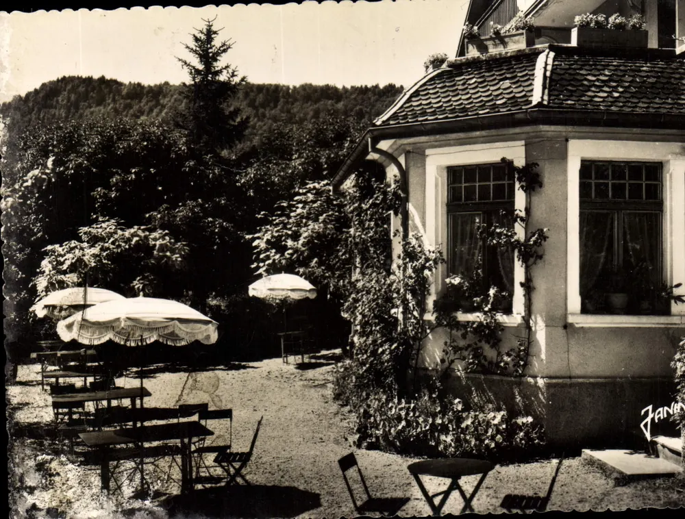Terras van het Hotel Taillard — Goumois — Edities Photo Janus Maids - Voorkant