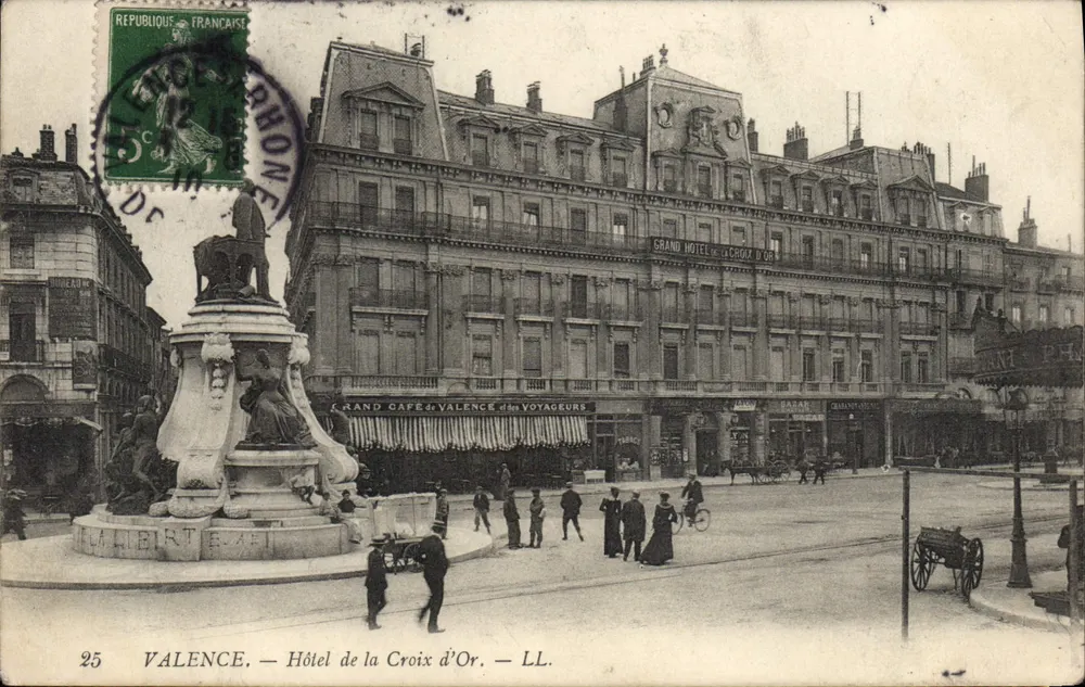Valence — Hotel de la Croix d'Or — LL. — n°25 - Voorkant